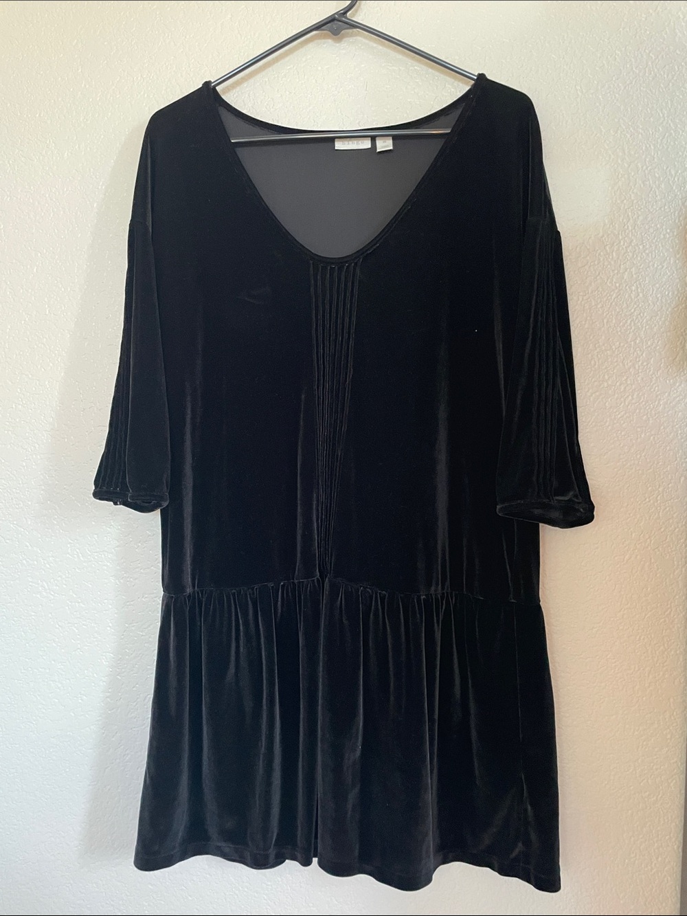 hinge Black Velvet Pintuck V-Neck Mini Dress